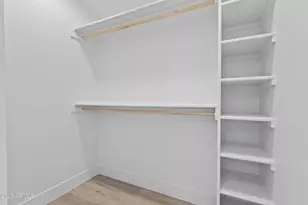 1123 W Summerside Rd, Phoenix, AZ 85041 - Photo 18