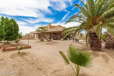 11917 W Equestrian Street, Casa Grande, AZ 85194 - Photo 32