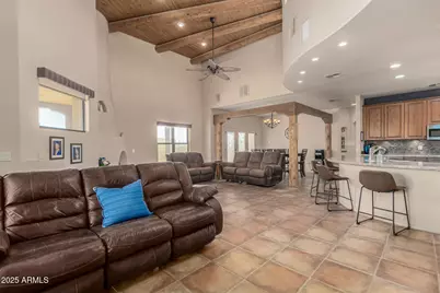 11917 W Equestrian Street, Casa Grande, AZ 85194 - Photo 6