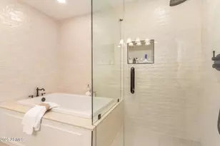 5822 N 44th Pl, Phoenix, AZ 85018 - Photo 38