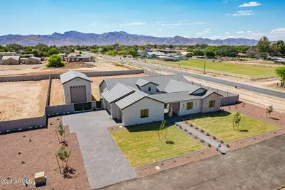 6926 N 177th Place, Waddell, AZ 85355 - Photo 2