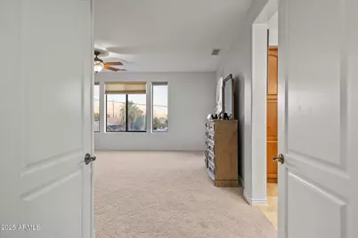 13 E Foothill Drive, Phoenix, AZ 85020 - Photo 20