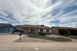 7007 S 45th Pl, Phoenix, AZ 85042 - Photo 1