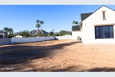 9801 N 53rd Place, Paradise Valley, AZ 85253 - Photo 6