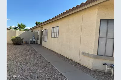 8927 W Paradise Drive, Peoria, AZ 85345 - Photo 4