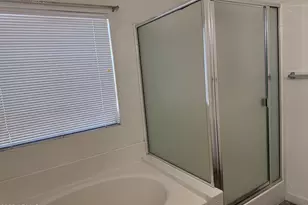 8927 W Paradise Dr, Peoria, AZ 85345 - Photo 22