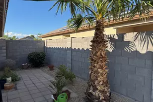 8927 W Paradise Dr, Peoria, AZ 85345 - Photo 12