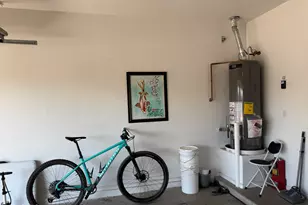 8927 W Paradise Dr, Peoria, AZ 85345 - Photo 30