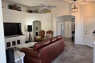 8927 W Paradise Dr, Peoria, AZ 85345 - Photo 14