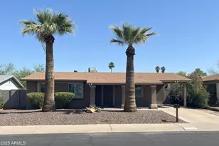1018 W Helena Dr, Phoenix, AZ 85023 - Photo 1