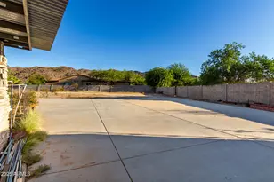 8828 S 16th St, Phoenix, AZ 85042 - Photo 12