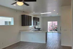 307 S Meadowood Ln, Sierra Vista, AZ 85635 - Photo 4