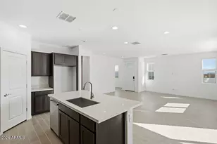 25204 N 165th Ln, Surprise, AZ 85387 - Photo 10