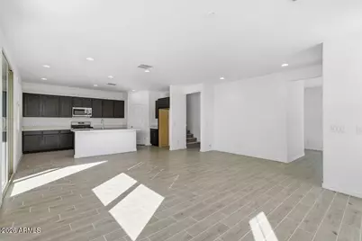 25204 N 165th Lane, Surprise, AZ 85387 - Photo 12