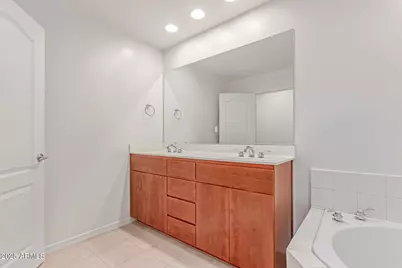 16 W Encanto Boulevard #26, Phoenix, AZ 85003 - Photo 14