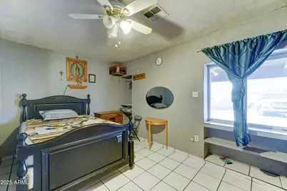 6541 N 54th Avenue, Glendale, AZ 85301 - Photo 16