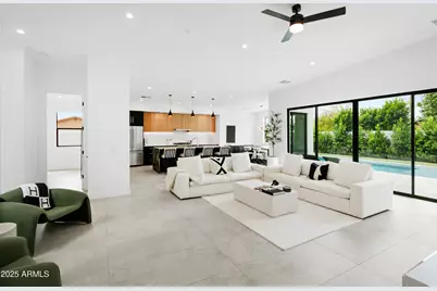 4002 N 33rd Place, Phoenix, AZ 85018 - Photo 8