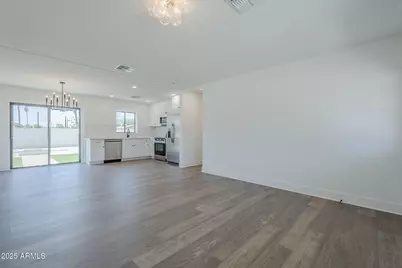 3609 E Palm Lane, Phoenix, AZ 85008 - Photo 8