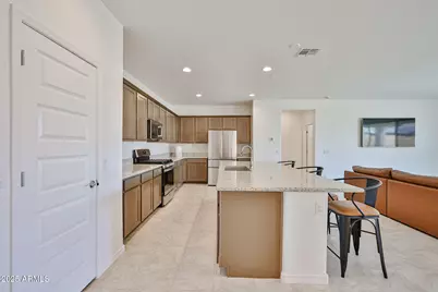 17819 W Georgia Avenue, Litchfield Park, AZ 85340 - Photo 8