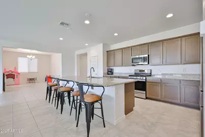 17819 W Georgia Avenue, Litchfield Park, AZ 85340 - Photo 6