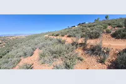 9790 E Antrim Road #18, Dewey, AZ 86327 - Photo 2