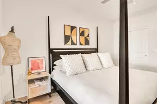 5450 E Deer Valley Dr, Phoenix, AZ 85054 - Photo 16