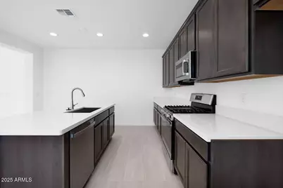 14657 W Sand Hills Road, Surprise, AZ 85387 - Photo 10