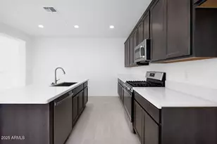 14657 W Sand Hills Rd, Surprise, AZ 85387 - Photo 10