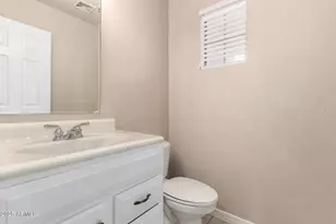 7029 S Golfside Ln, Phoenix, AZ 85042 - Photo 14