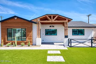 8318 E Sells Dr, Scottsdale, AZ 85251 - Photo 2