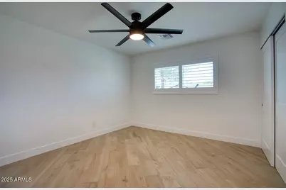 8318 E Sells Drive, Scottsdale, AZ 85251 - Photo 18