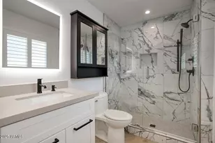 8318 E Sells Dr, Scottsdale, AZ 85251 - Photo 16