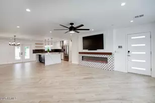 8318 E Sells Dr, Scottsdale, AZ 85251 - Photo 8