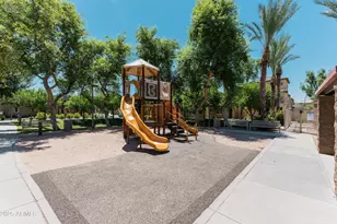 451 S Hawes Rd, Mesa, AZ 85208 - Photo 36