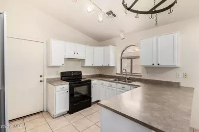 42458 W Desert Fairways Drive, Maricopa, AZ 85138 - Photo 8