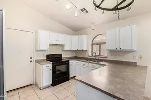 42458 W Desert Fairways Dr, Maricopa, AZ 85138 - Photo 8