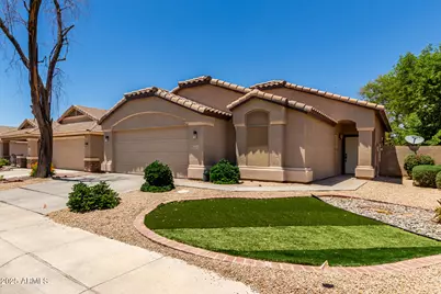 42458 W Desert Fairways Drive, Maricopa, AZ 85138 - Photo 4