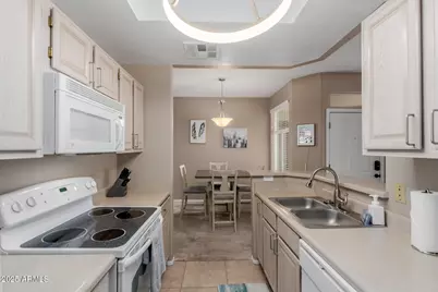 11375 E Sahuaro Drive #2015, Scottsdale, AZ 85259 - Photo 10