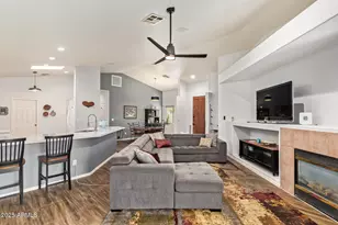 7031 S 32nd Pl, Phoenix, AZ 85042 - Photo 6