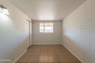 3914 W Palm Ln, Phoenix, AZ 85009 - Photo 10