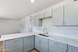 3914 W Palm Ln, Phoenix, AZ 85009 - Photo 6