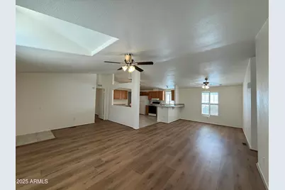 13606 N 21st Place #19, Phoenix, AZ 85022 - Photo 6