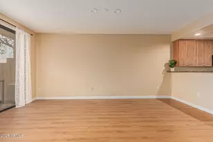 705 W Queen Creek Rd, Chandler, AZ 85248 - Photo 8