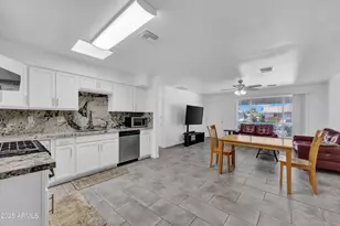 11025 W Cherry Hills Drive West, Sun City, AZ 85351 - Photo 6