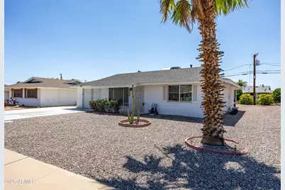 11025 W Cherry Hills Drive W, Sun City, AZ 85351 - Photo 2