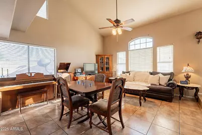 15211 N 89th Avenue, Peoria, AZ 85381 - Photo 6