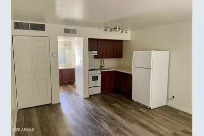 2301 N 28th Street #2, Phoenix, AZ 85008 - Photo 1