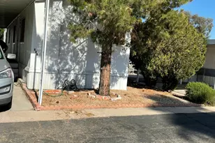 19401 N 7th St, Phoenix, AZ 85024 - Photo 2