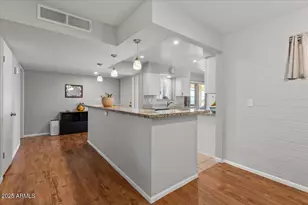 10895 W Clair Dr, Sun City, AZ 85351 - Photo 6