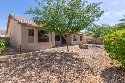 1642 E Desert Lane, Phoenix, AZ 85042 - Photo 20